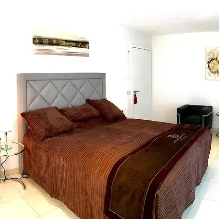 Hotell & 3*