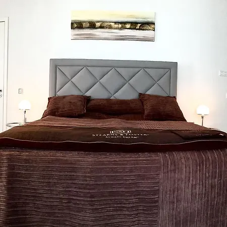 Otel & 3*