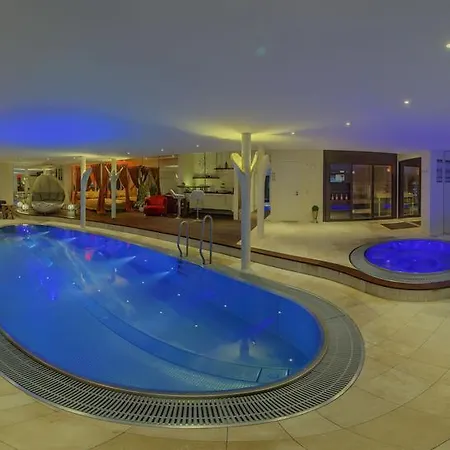 Hotell &
